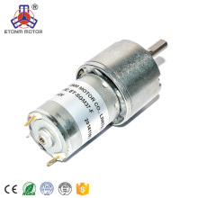 1.5Kg.cm 12V 200rpm Gleichstrommotor mit Stirnradgetriebe